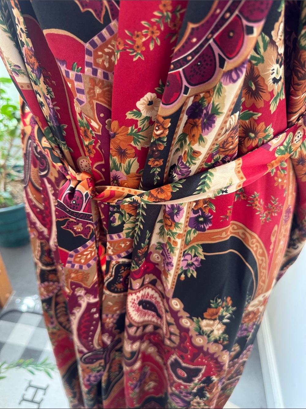 Vintage California Dynasty Women's Paisley Satin Kimono Robe/Mini Night Top - Picture 3 of 9